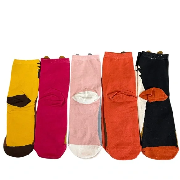 NEW 5 pairs horse print colorful crew socks women’s size 6-9.5 stocking stuffer - Picture 9 of 16